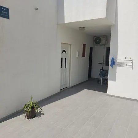 Slavica Apartment *